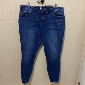 KUT FROM THE KLOTH - woman’s size 18 jeans